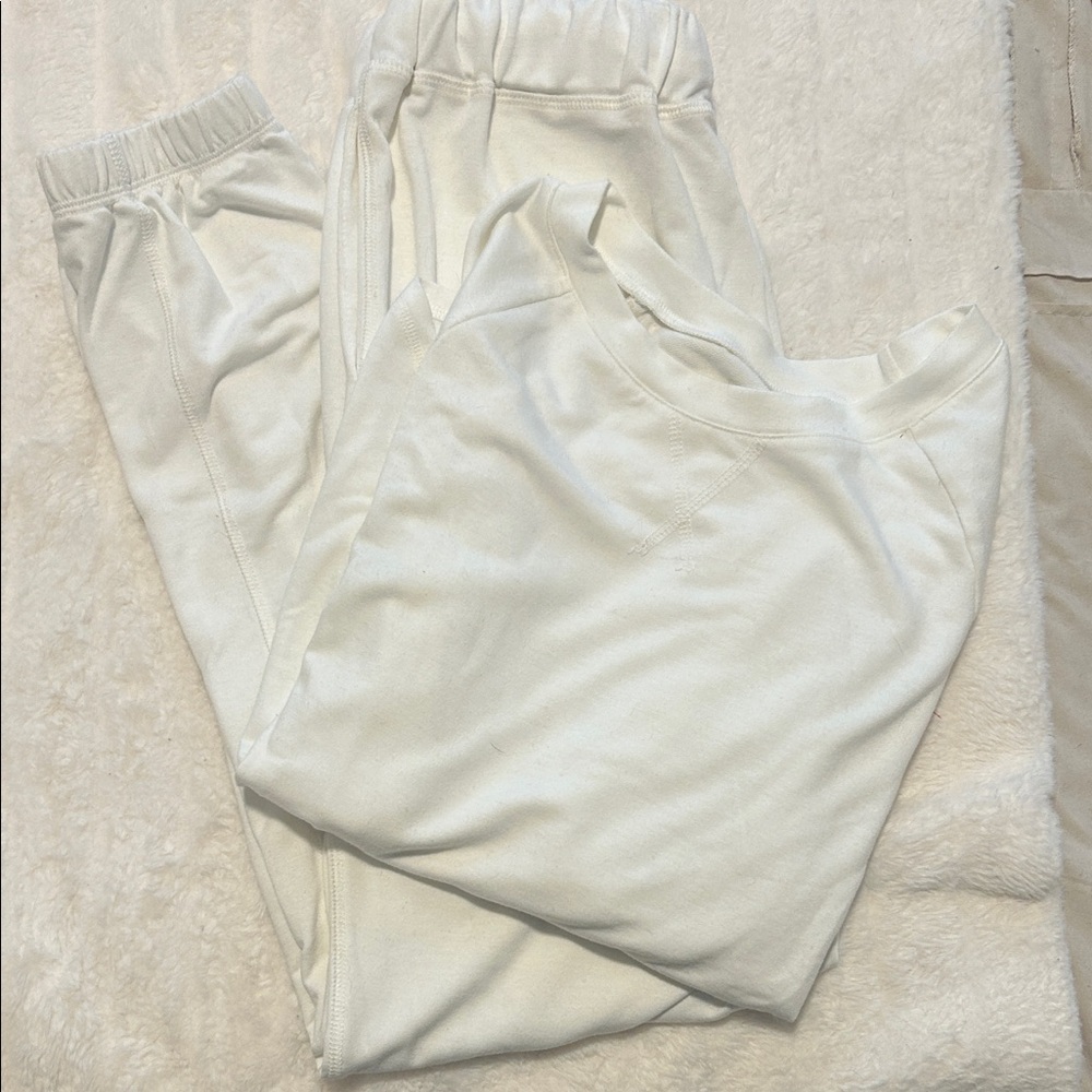 Amazon Women's White Loungewear Set